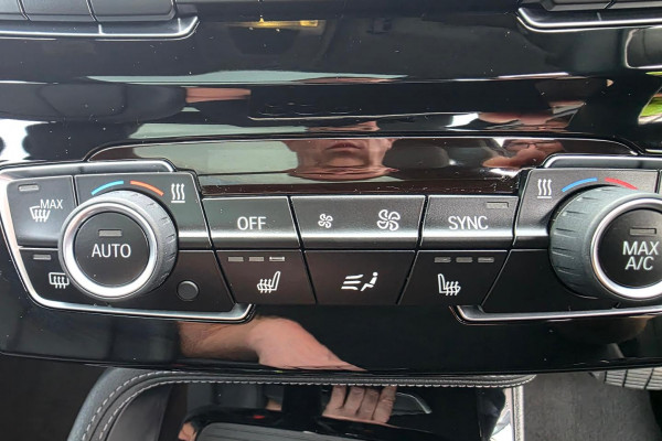 2016 BMW X1 F48 sDrive18d SUV Image 24