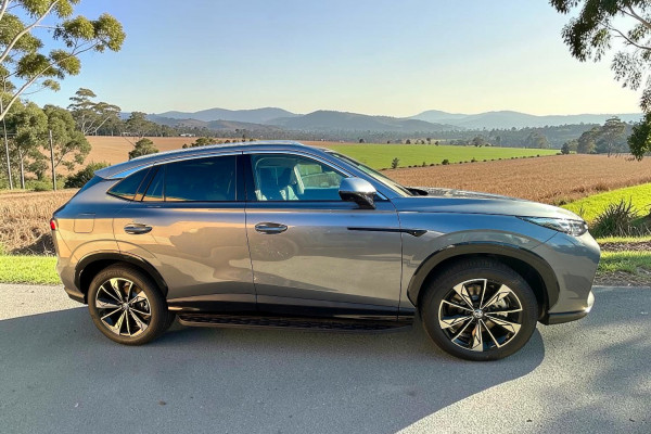 2026 MY25 MG HS AS33P Super Hybrid Essence SUV Image 2