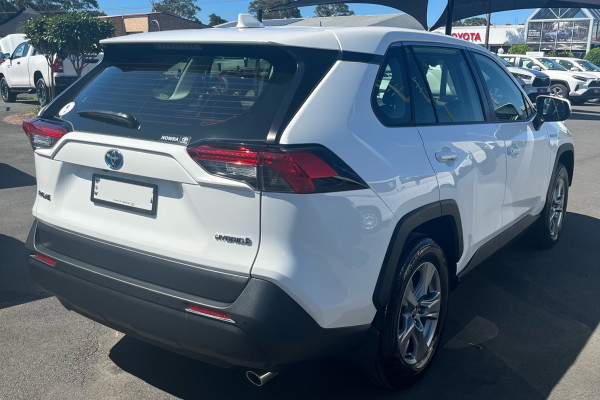 2024 MYon Toyota RAV4 AXAH52R GX HYBRID 2WD SUV Image 5