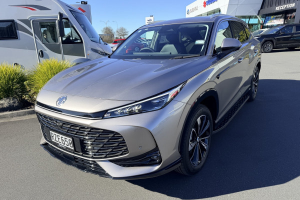 2026 MG HS Super Hybrid Essence SUV Image 3