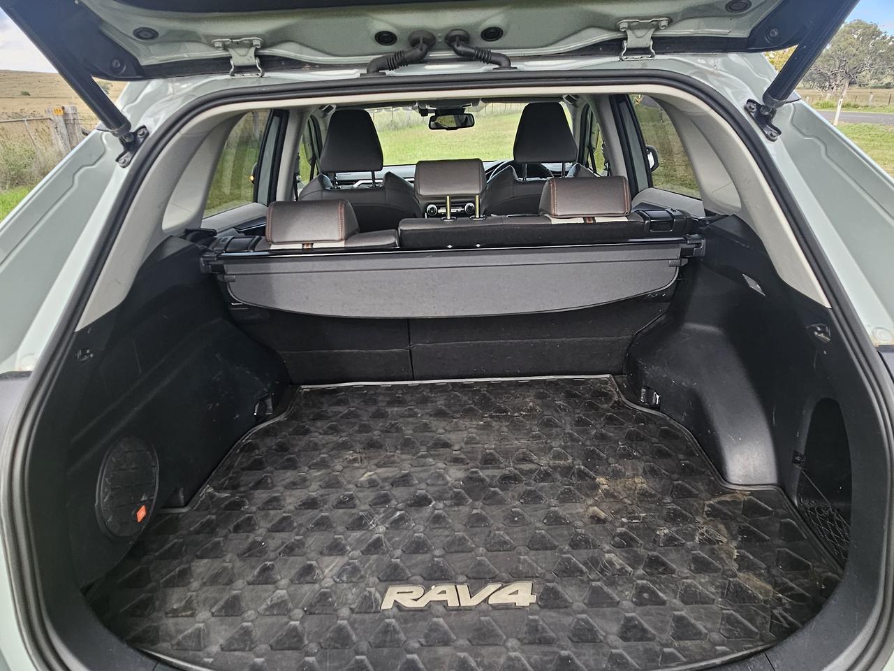 2019 Toyota RAV4 3X372904A Edge AWD 2.5L 5 Door Wagon SUV Image 13