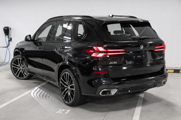 2025 BMW X5 G05 LCI xDrive40i M Sport SUV image 2