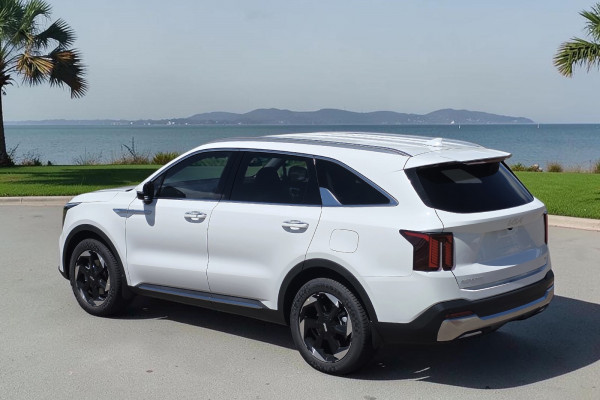 2025 Kia Sorento MQ4 PE Sport+ SUV Image 4