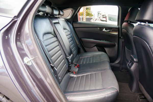 2019 Kia Cerato BD GT Hatch Image 9