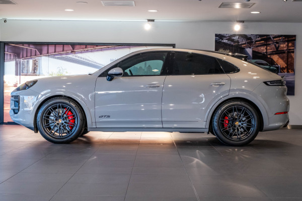 2024 Porsche Cayenne GTS SUV