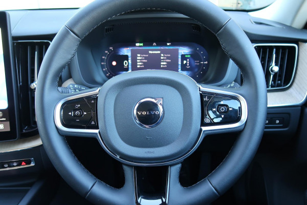 2025 MY26 Volvo XC60 UZ Plus T8 Plug-in Hybrid Dark SUV Image 23