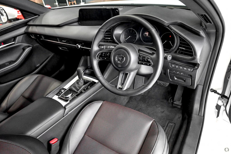 2026 Mazda 3 BP Series G25 GT Hatch Image 5