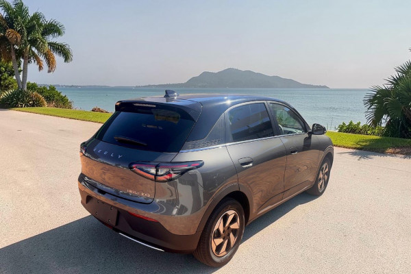 2026 Geely EX2 E22H Inspire Hatch Image 3