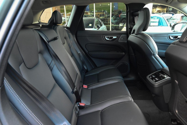 2026 Volvo XC60 UZ Ultra B5 Dark SUV Image 10