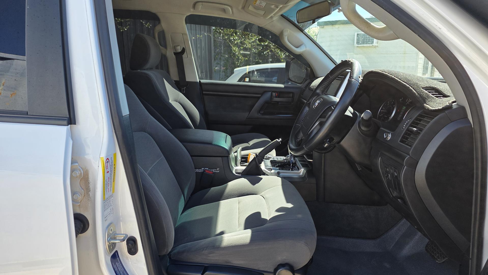 2015 MY14 Toyota LandCruiser VDJ200R GXL SUV Image 10