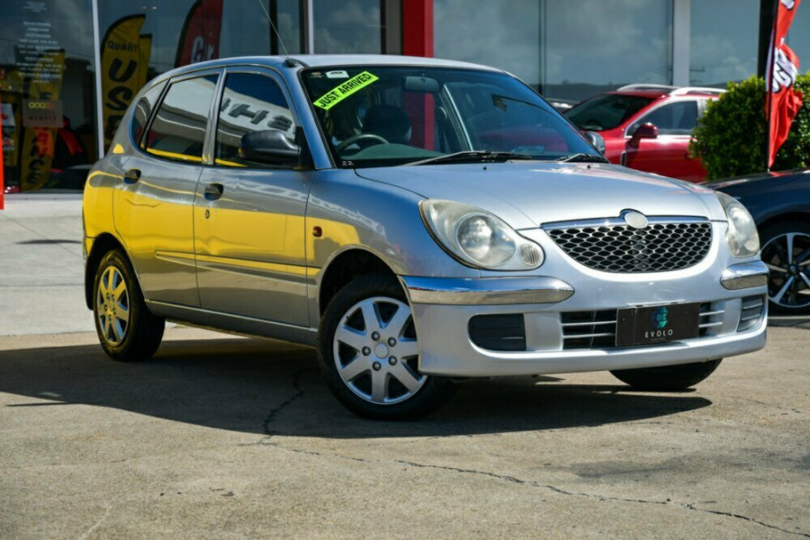 2004 Daihatsu Sirion M100RS Hatch