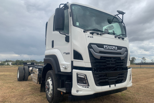 2025 Isuzu FXR 170-355 AT R57 Cab Chassis
