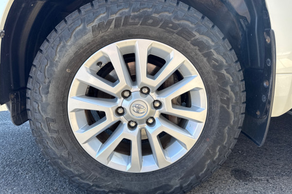 2016 Toyota LandCruiser Prado GDJ150R Kakadu SUV Image 17