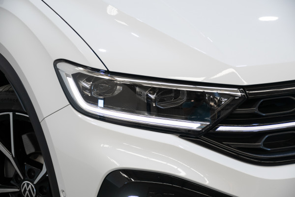 2023 Volkswagen T-Roc D11 R SUV Image 2