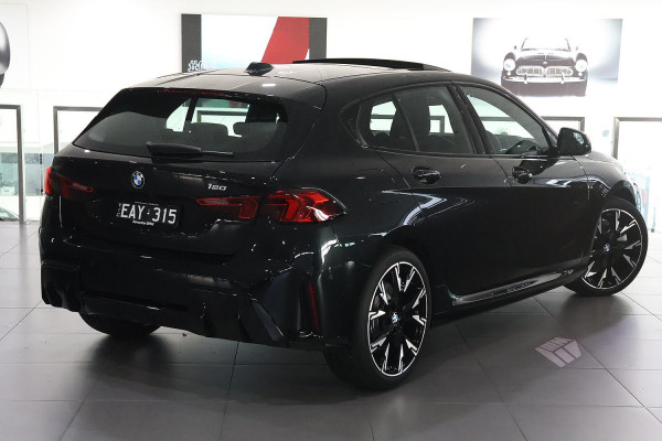 2026 BMW 1 Series F70 120 M Sport Hatch image 3
