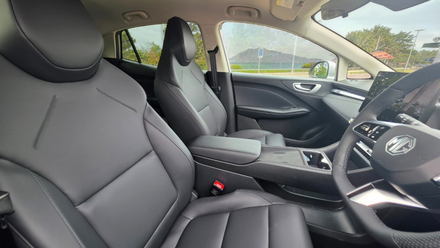 2026 MG MG4 EV Urban AH4E Essence 43 Hatch Image 2