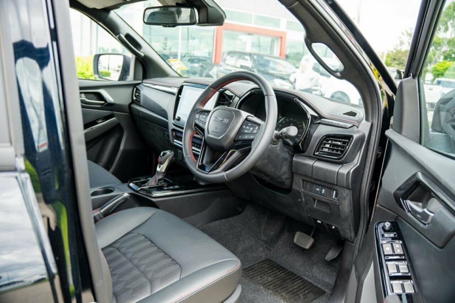 2025 MY25.5 Isuzu D-MAX RG X-TERRAIN Ute Image 14