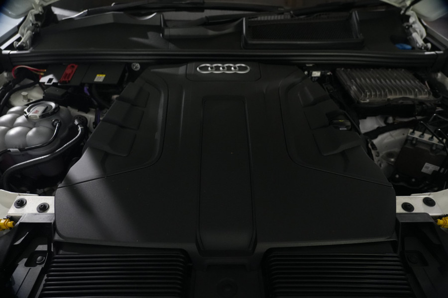 2020 Audi Q7 45 TDI SUV Image 36