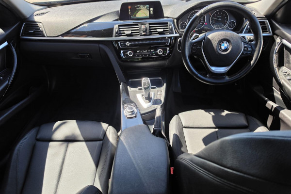 2016 BMW 3 Series F30 LCI 320i Sport Line Sedan Image 18