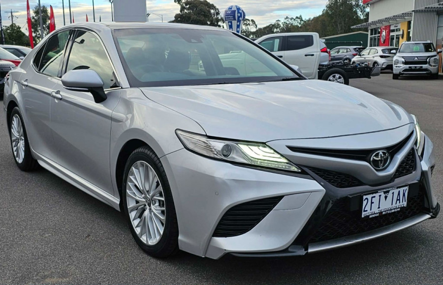 2018 Toyota Camry AXVH71R SL Sedan Image 1