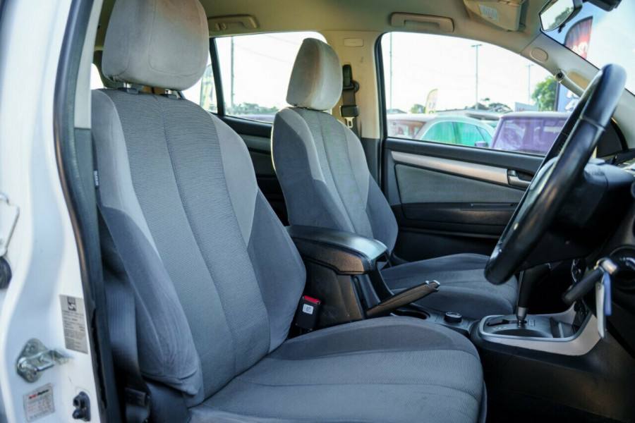 2014 Holden Colorado 7 RG LT Wagon Image 18