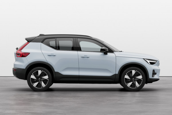 2023 MY24 Volvo XC40  Recharge Pure Electric SUV Image 2