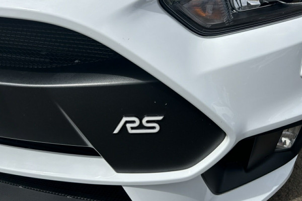 2017 Ford Focus LZ RS AWD Hatch Image 5