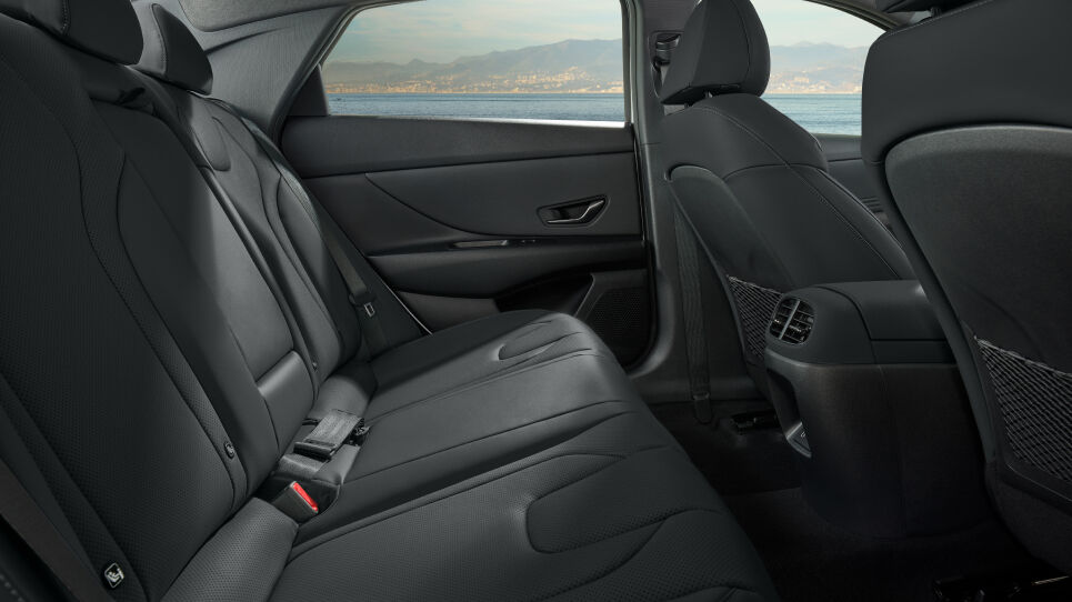 Flexible and spacious interior Image