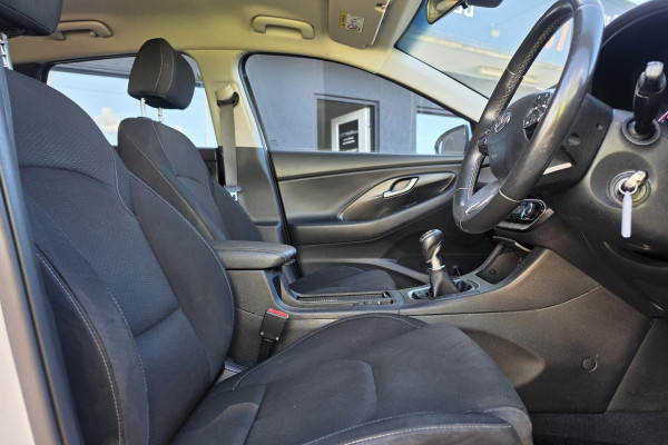 2021 Hyundai i30 PD.V4  Hatch Image 16