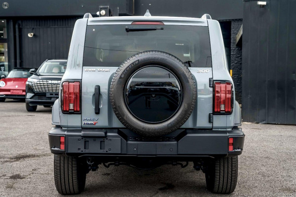2026 GWM Tank 300 P01 Ultra Hi4-T PHEV SUV Image 3