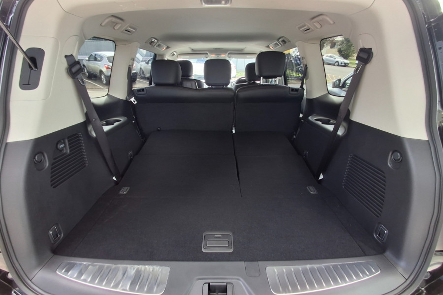2024 Nissan Patrol Y62 Series 5 Ti-L SUV Image 8