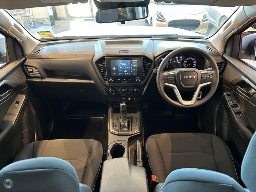 2026 MY25.5 Isuzu D-MAX RG SX High Ride Cab Chassis Image 23