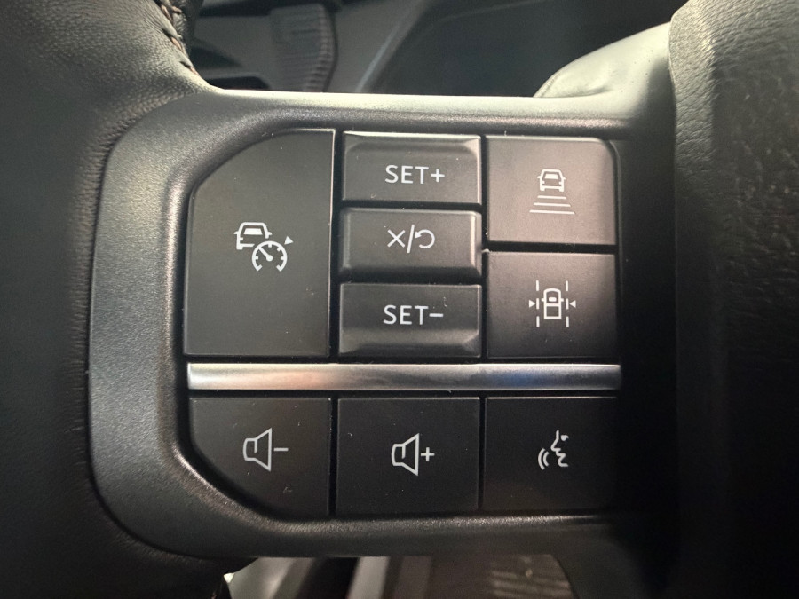 2024 Ford F-150  Lariat Dual Cab Image 29