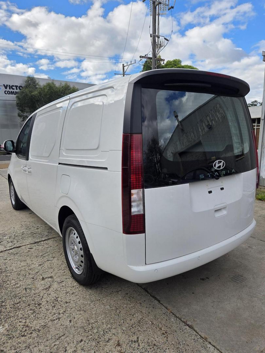 2026 MY27 Hyundai Staria Load US4.V4  Van Image 5