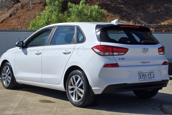 2017 MY18 Hyundai i30 PD Active Hatch