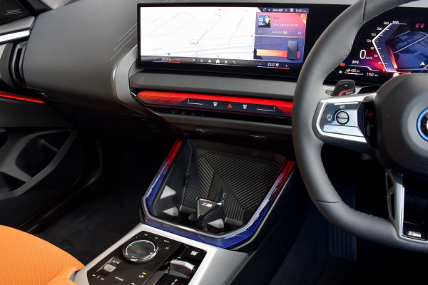 2026 BMW X3 G45 30e xDrive SUV image 7