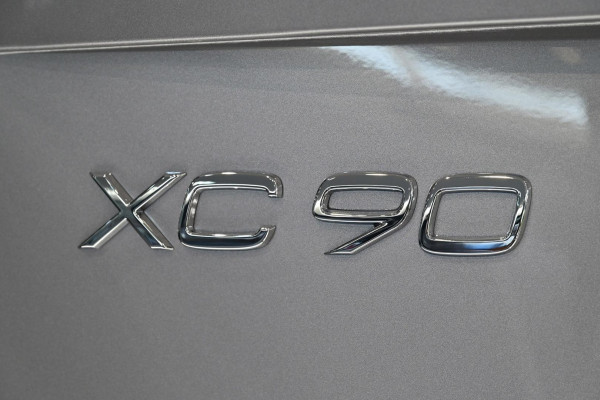 2026 Volvo XC90 L Series Ultra B5 Dark SUV Image 10