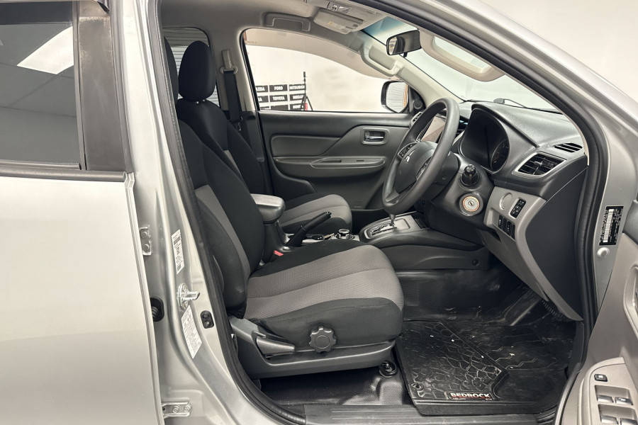 2017 MY18 Mitsubishi Triton MQ GLX+ Ute Image 18