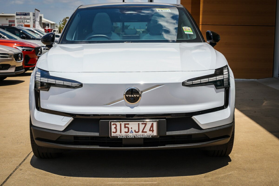 2023 MY24 Volvo EX30  Single Motor Extended Range Ultra SUV Image 6