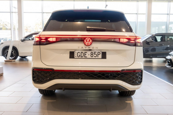 2025 MY26 Volkswagen Tayron R4 195TSI R-Line SUV Image 3