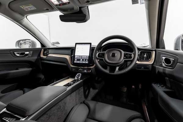 2026 Volvo XC60 UZ B5 Plus 2L Petrol AWD SUV Image 11