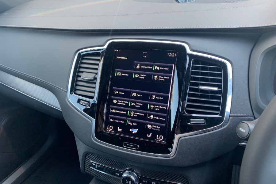 2020 Volvo XC90 L Series D5 R-Design Suv Image 12