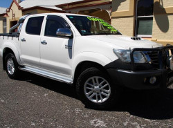 Toyota HiLux SR5 KUN26R 