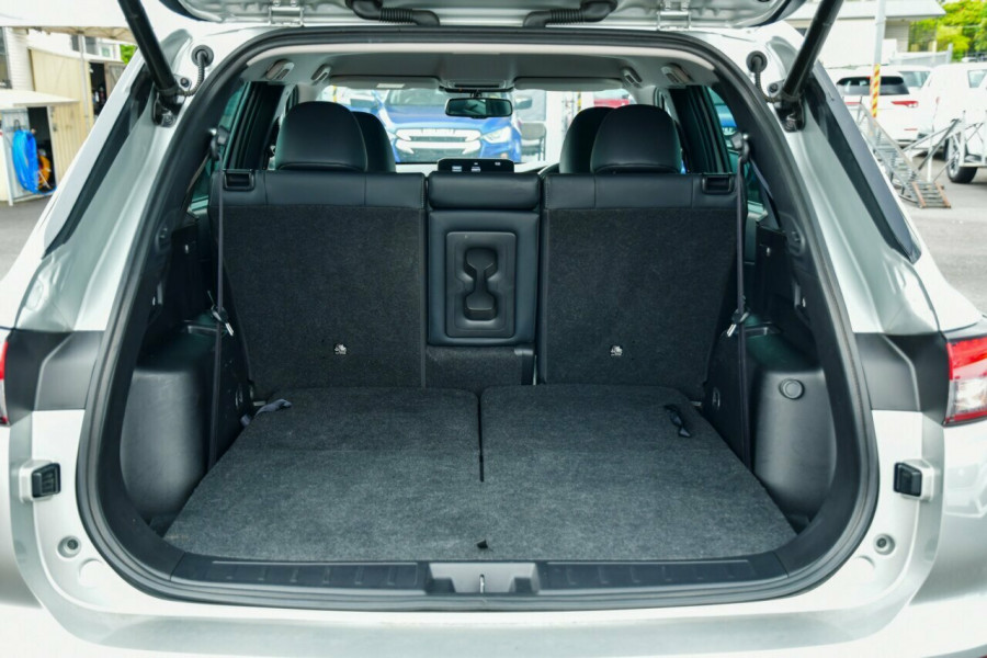 2024 Mitsubishi Outlander ZM Aspire SUV Image 8