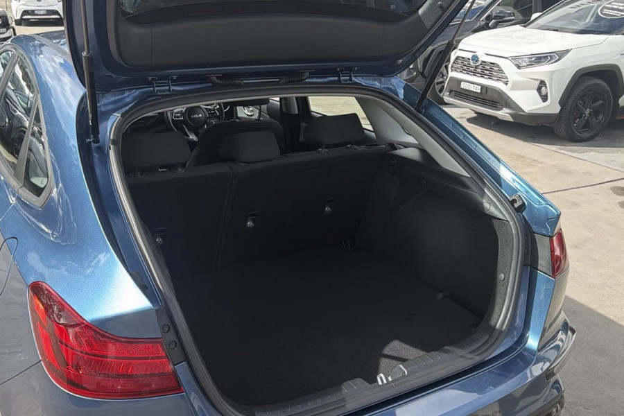 2021 MY1  Kia Cerato BD Sport+ Hatch Image 22