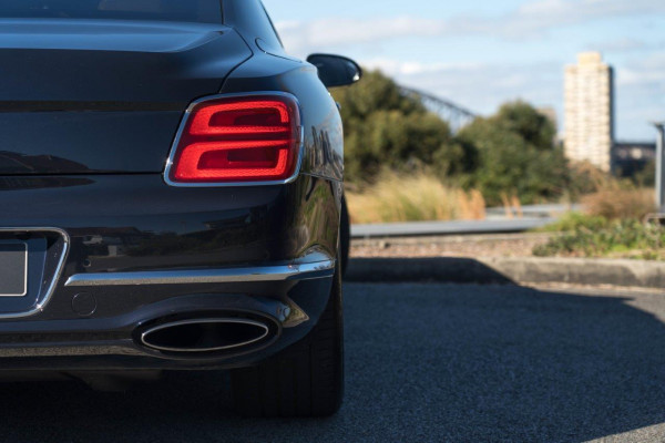 2021 Bentley Flying Spur W12 Sedan Image 8