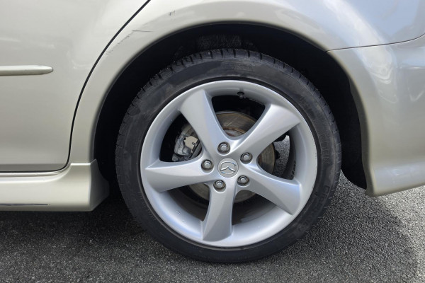 2004 Mazda 6 GL Series Luxury Sports Hatch Image 11
