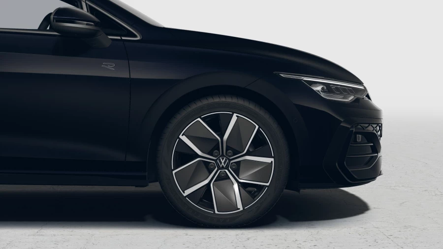 2026 Volkswagen Golf 8.5 110TSI R-Line Hatch Image 6