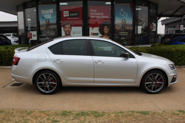 2019 Skoda Octavia NE RS 245 Sedan Sedan Image 3