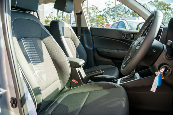 2026 Hyundai Venue QX.V5 Active SUV Image 17